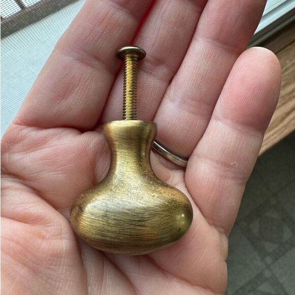 Oval Brass Metal Drawer Pulls Cabinet Knobs Handles Heavy Set of 10 1.25" Wide - Picture 4 of 12